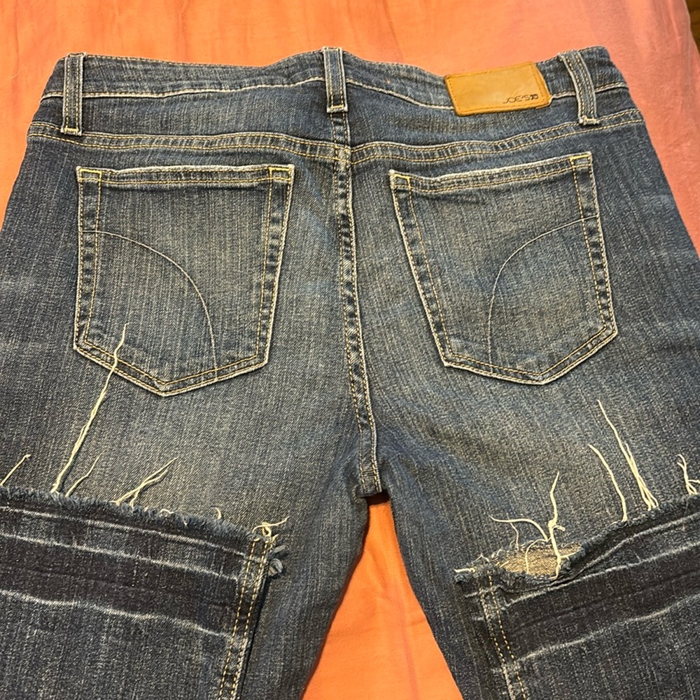 JOE’S JEANS SIZE 30 slight flare